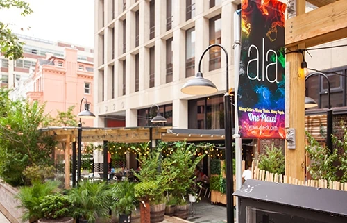 Ala restaurant with outdoor seating